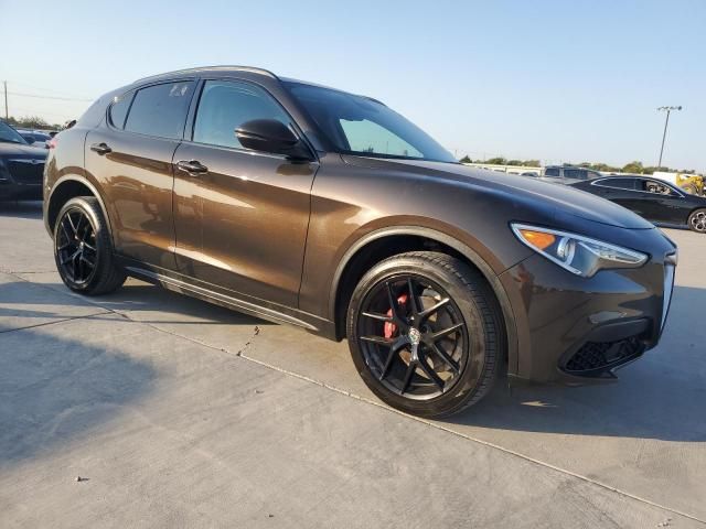 2018 Alfa Romeo Stelvio Sport