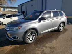 Mitsubishi Vehiculos salvage en venta: 2017 Mitsubishi Outlander ES