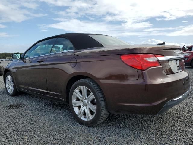 2013 Chrysler 200 Touring