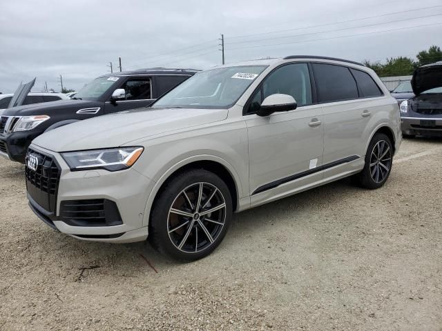 2021 Audi Q7 Premium Plus