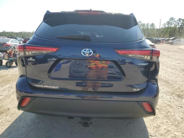 2022 Toyota Highlander Hybrid XLE