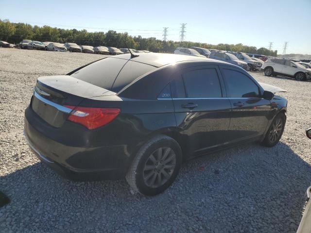 2013 Chrysler 200 Touring