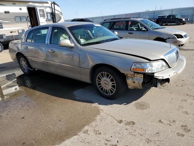 2007 Lincoln Town Car Signature Long Wheelbase