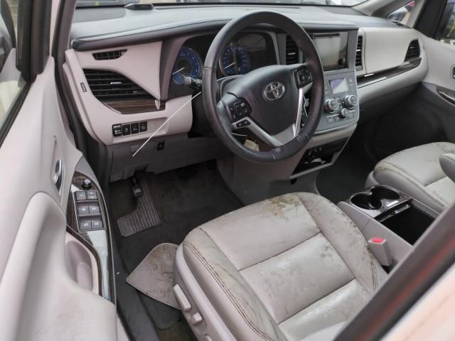 2015 Toyota Sienna XLE