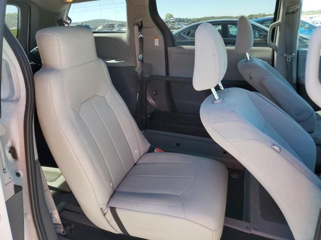 2020 Toyota Sienna L