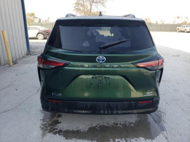 2022 Toyota Sienna XLE