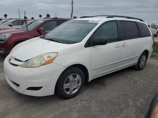 2007 Toyota Sienna CE