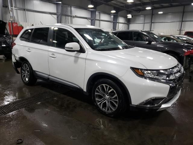 2016 Mitsubishi Outlander SE