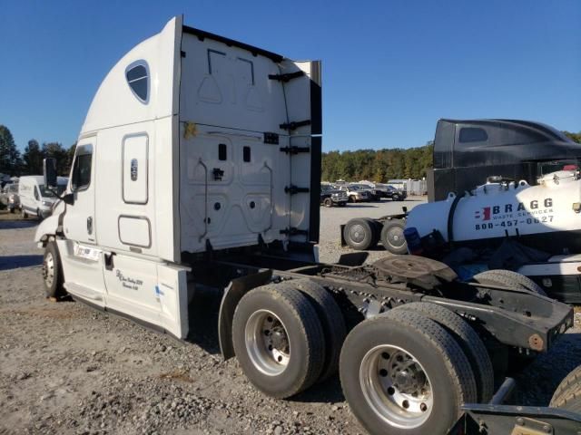 2014 Freightliner Cascadia 125