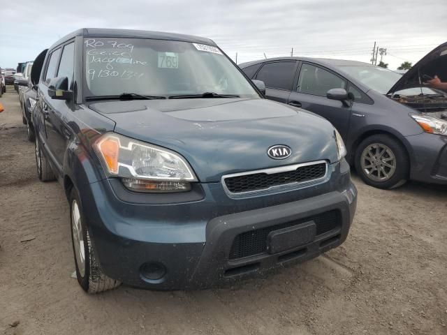 2011 KIA Soul +