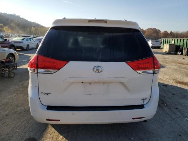 2011 Toyota Sienna XLE