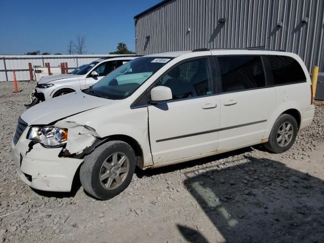 2010 Chrysler Town & Country Touring