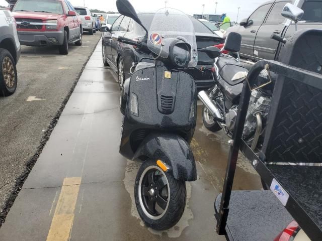 2017 Vespa GTS 300 Super