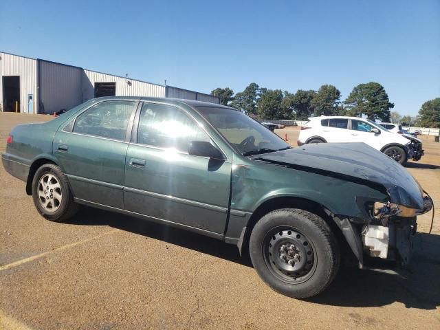 1999 Toyota Camry LE