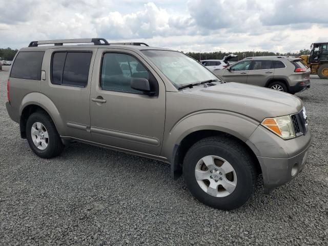 2005 Nissan Pathfinder LE