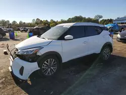 Nissan salvage cars for sale: 2024 Nissan Kicks SV