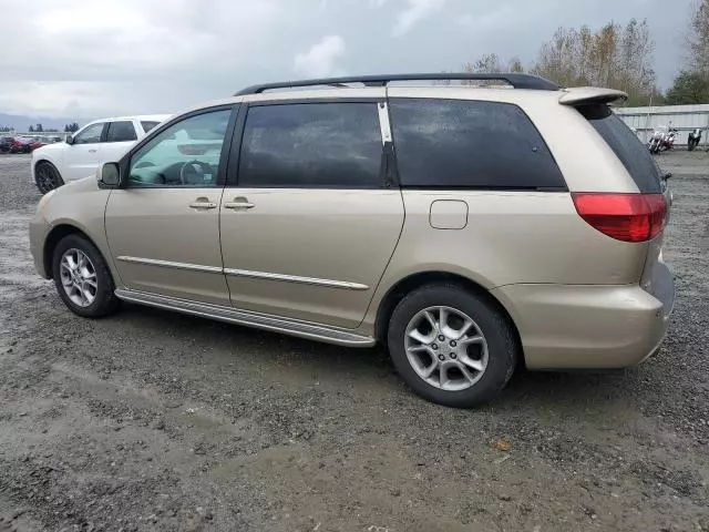 2004 Toyota Sienna XLE