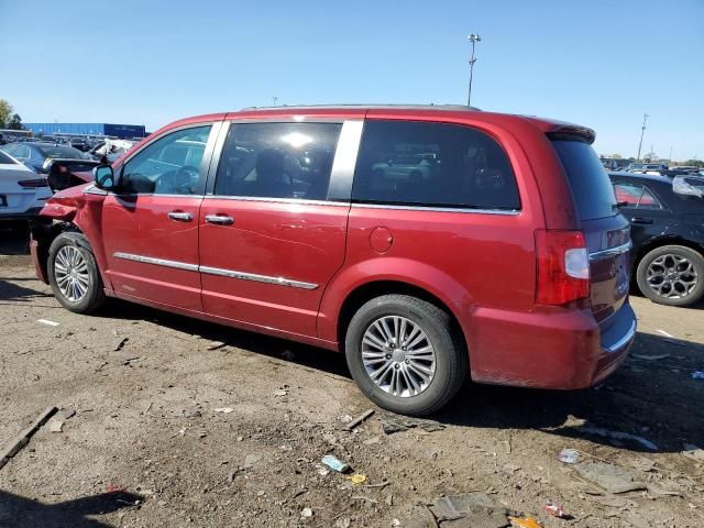 2014 Chrysler Town & Country Touring L