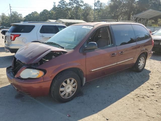 2007 Chrysler Town & Country Touring