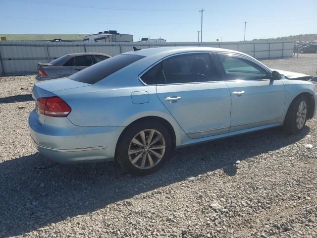 2012 Volkswagen Passat SEL