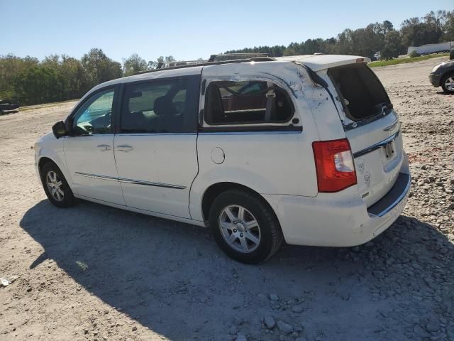 2012 Chrysler Town & Country Touring L