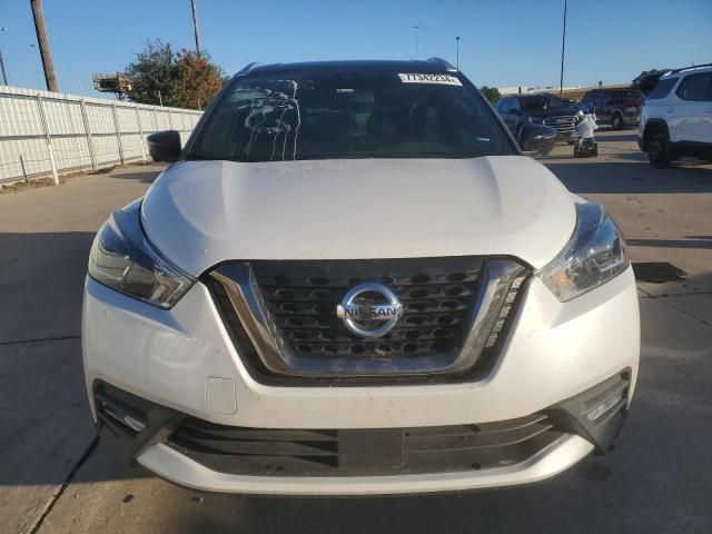 2020 Nissan Kicks SR