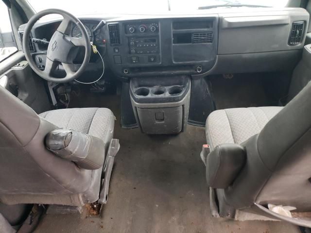 2004 Chevrolet Express G3500