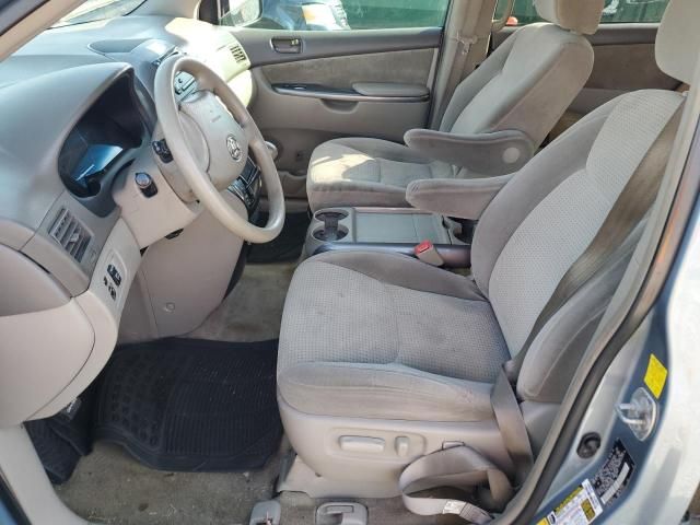 2010 Toyota Sienna CE