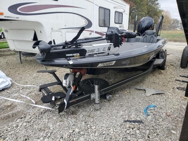 2023 Skeeter Boat