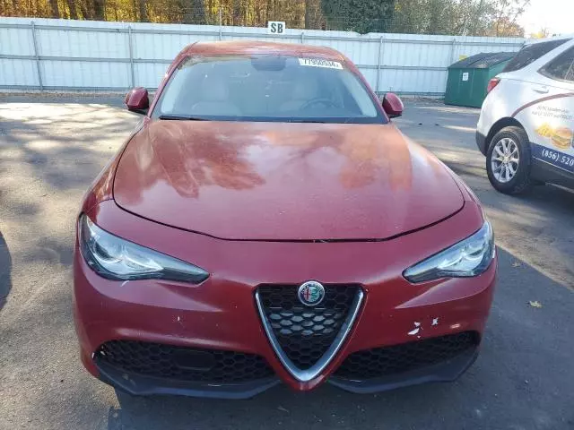 2018 Alfa Romeo Giulia Q4