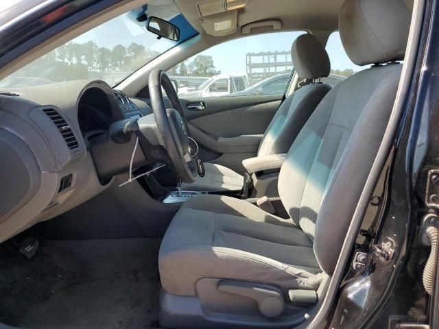 2010 Nissan Altima Base