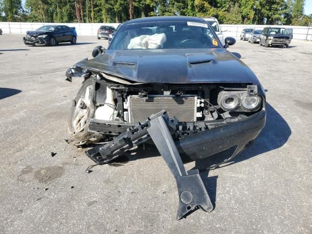 2015 Dodge Challenger SXT Plus