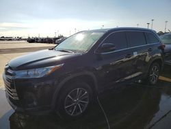 Carros dañados por inundaciones a la venta en subasta: 2019 Toyota Highlander SE