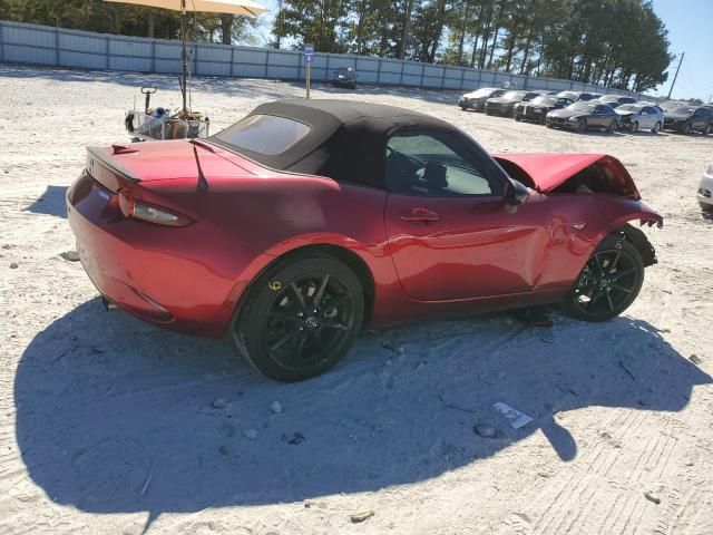 2022 Mazda MX-5 Miata Club