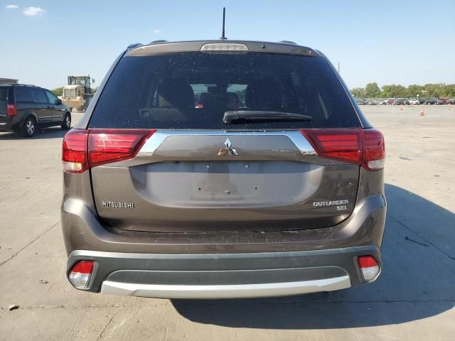 2016 Mitsubishi Outlander SE