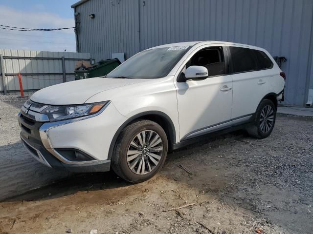 2019 Mitsubishi Outlander SE