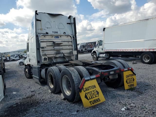 2021 Freightliner Cascadia 126