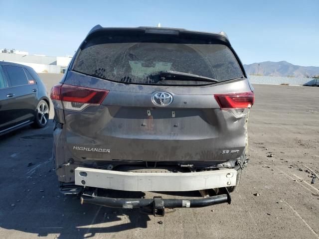 2019 Toyota Highlander SE