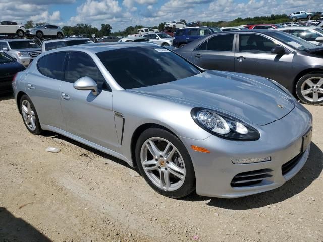 2014 Porsche Panamera 2