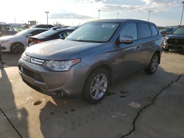 2014 Mitsubishi Outlander SE