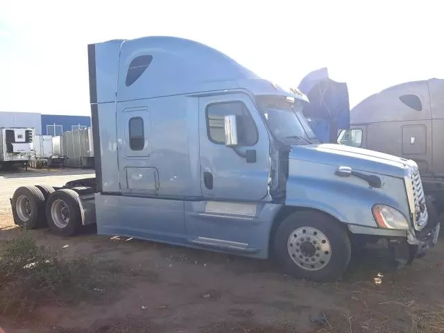 2018 Freightliner Cascadia 125