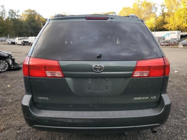 2004 Toyota Sienna CE