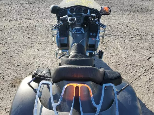 2004 Honda GL1800