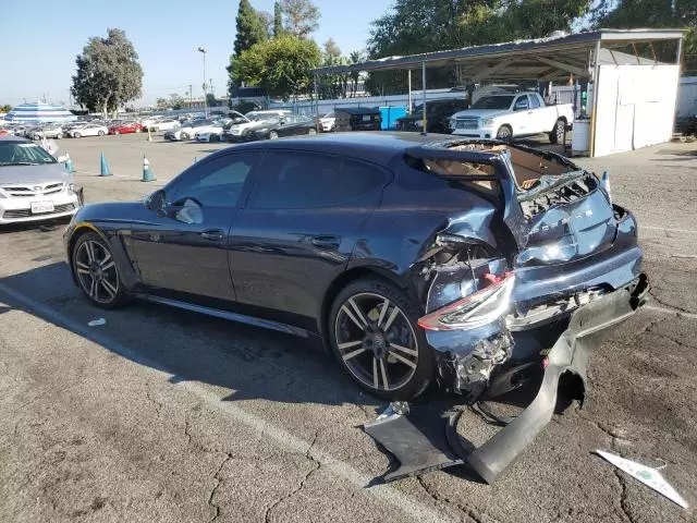 2014 Porsche Panamera 2