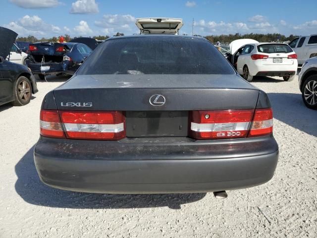 2000 Lexus ES 300