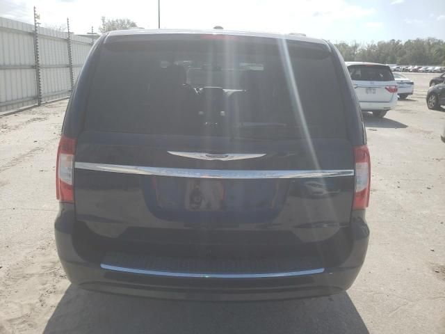 2012 Chrysler Town & Country Touring