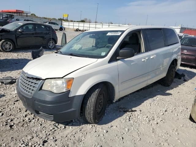 2010 Chrysler Town & Country LX