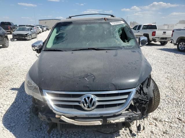 2009 Volkswagen Routan SEL Premium