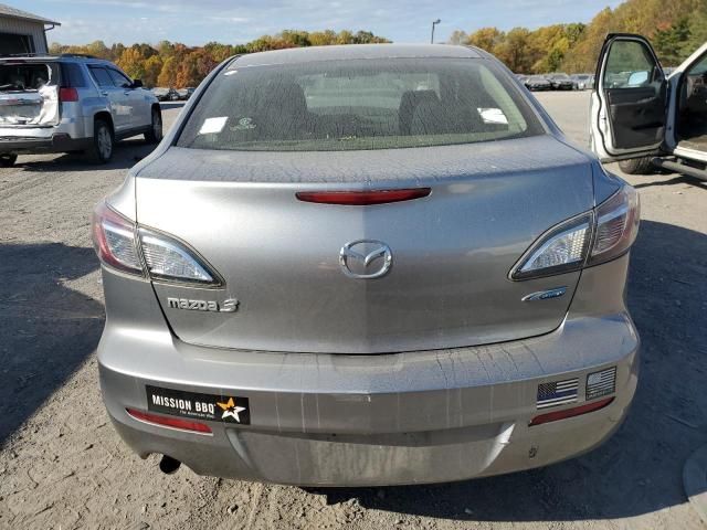 2013 Mazda 3 I