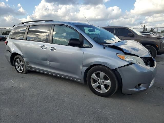 2012 Toyota Sienna LE